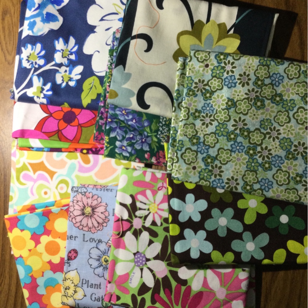 10 Colorful Floral Cotton Fabric Fat Quarters